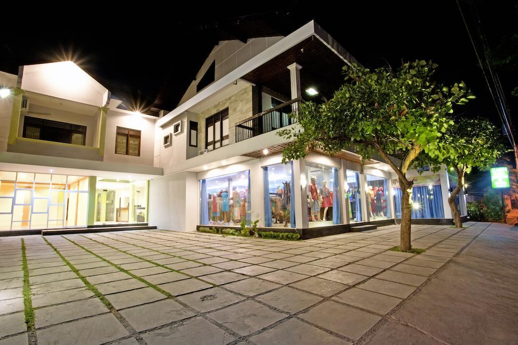 Zaen Hotel Syariah Solo Exterior photo