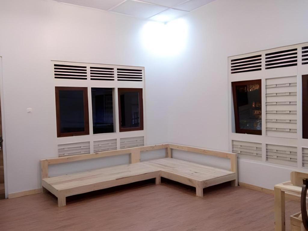 Zaen Hotel Syariah Solo Exterior photo