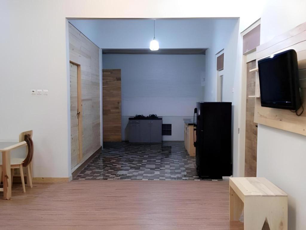 Zaen Hotel Syariah Solo Exterior photo